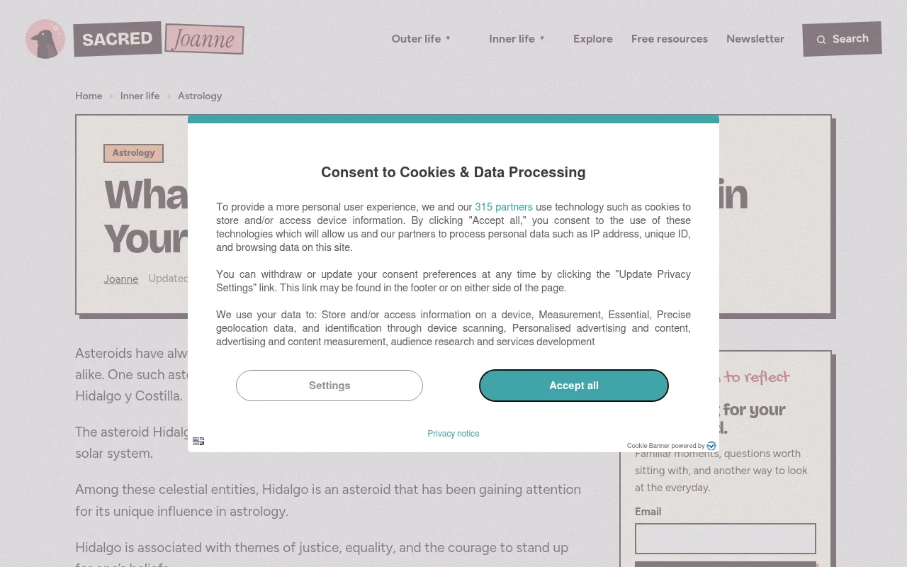 Screenshot of sacredjoanne.com