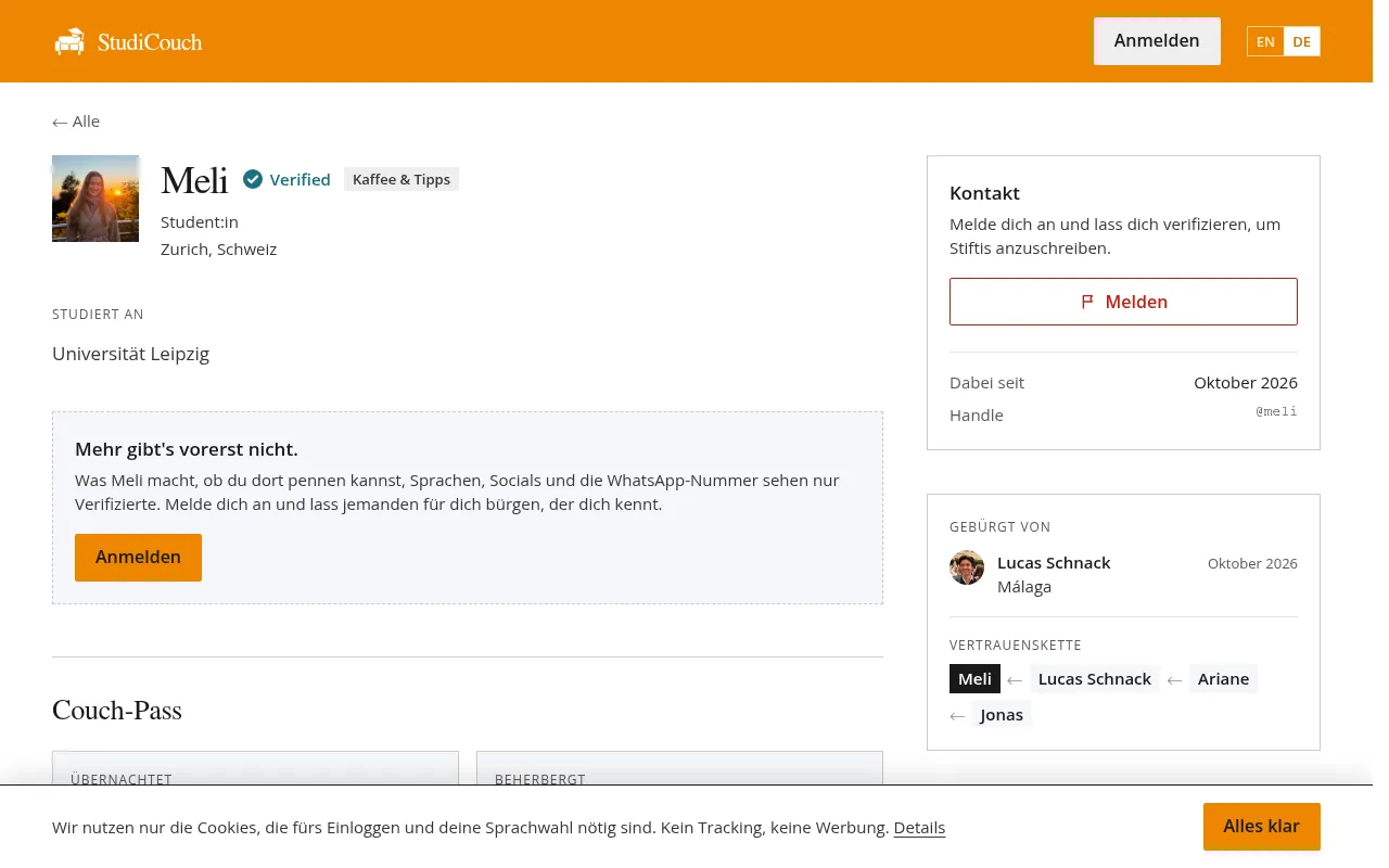 Screenshot of studicouch.com
